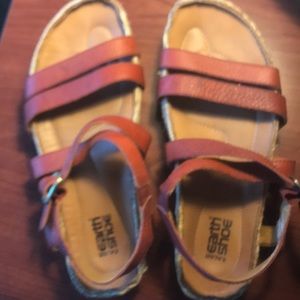 Earth Kalso sandals
